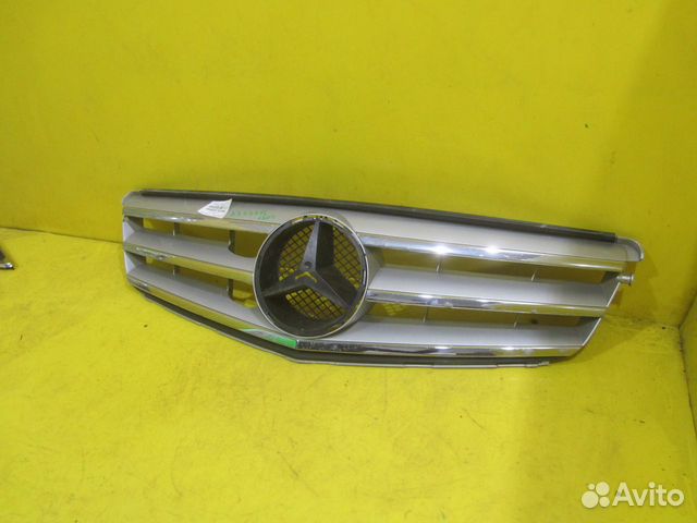 Решетка радиатора Mercedes C W204 (11-15) A2048800