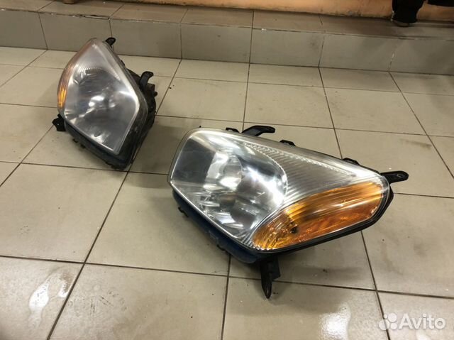 Фара toyota rav 4 2001 год