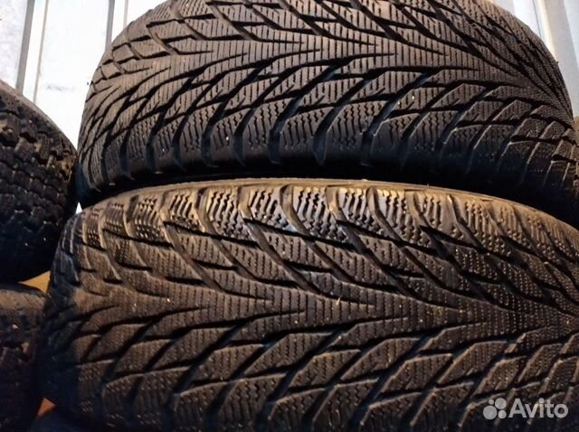 Шины 195/65/15 4 шт Nokian Hakkapeliitta R2