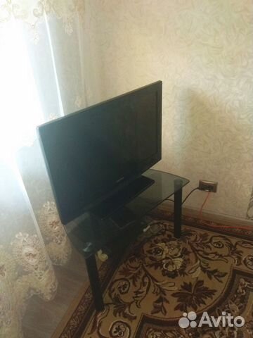 Телевизор SAMSUNG LE32B350F1W + подставка