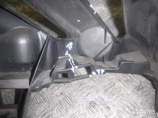 Peugeot 308 Кронштейн переднего бампера