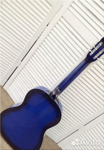 Гитара новая