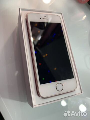 Телефон iPhone SE Телефон iPhone SE