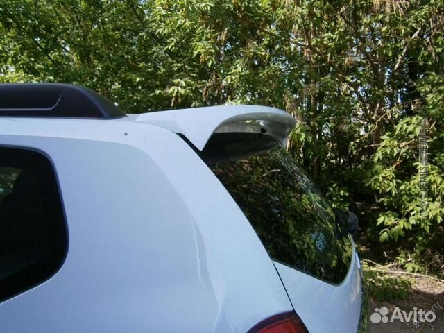 Спойлер крышки багажника Renault Duster