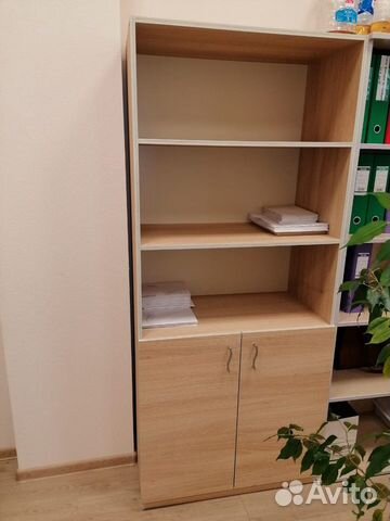 Мебель для офиса (столы, шкафы, тумбы) Мебель для офиса (столы, шкафы, тумбы)