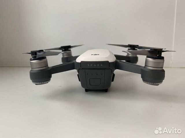Квадрокоптер DJI Spark Fly More Combo