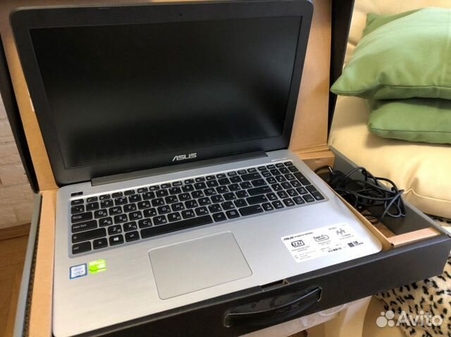 Asus Vivobook X556UQ