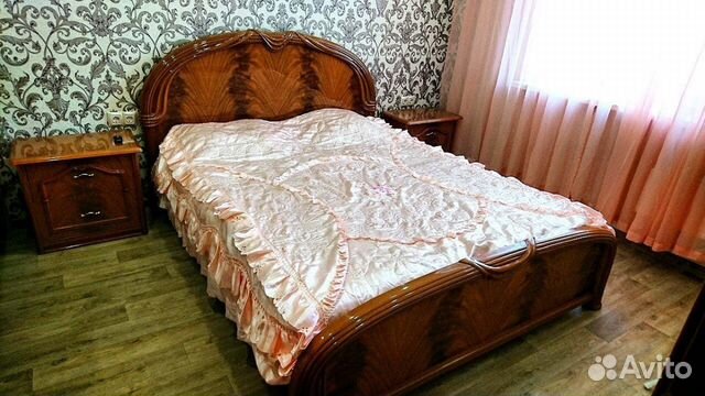 Кровать с тумбочками