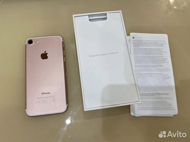Телефон iPhone 7 Телефон iPhone 7