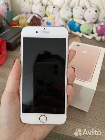Телефон iPhone 7 32Гб Телефон iPhone 7 32Гб