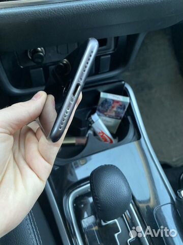 Телефон iPhone