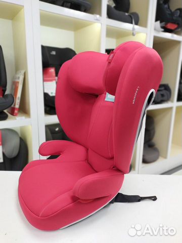 Автокресло 15-36кг изофикс Cybex Yari красный цвет