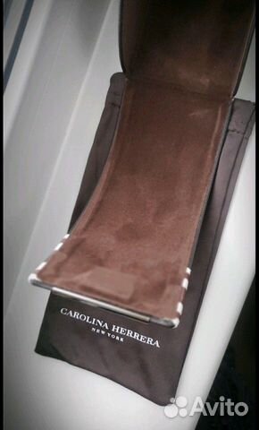 Футляр для очков, бренд Carolina Herrera Футляр для очков, бренд Carolina Herrera