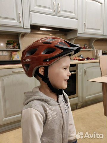 Шлемы для голов людей