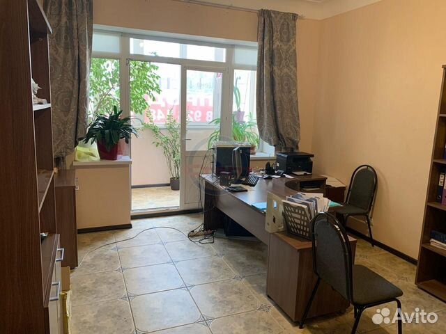 4-к квартира, 90 м², 1/5 эт. 4-к квартира, 90 м², 1/5 эт.