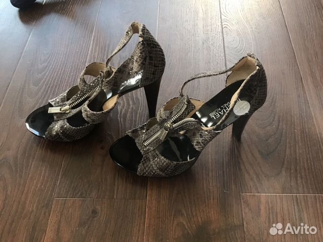 Босоножки Michael Kors новые Босоножки Michael Kors новые