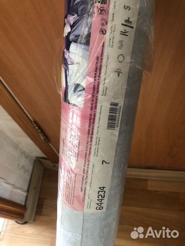 Два рулона обоев Два рулона обоев