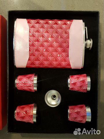 Фляжка со стопками женская