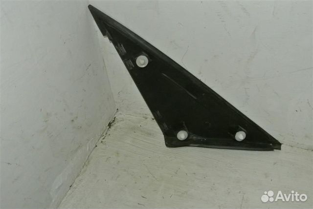 Накладка зеркала правого Ford Focus 3 Накладка зеркала правого Ford Focus 3