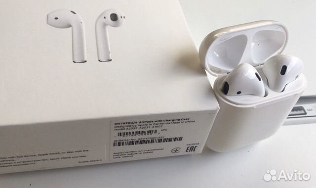 Apple AirPods 2