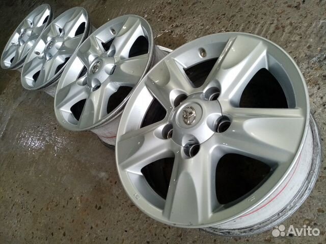 Литьё оригинал R18 Toyota Land Cruiser 200 Литьё оригинал R18 Toyota Land Cruiser 200