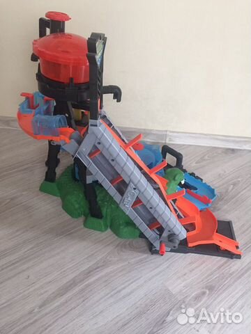 Hot Wheels Сити Невообразимая автомойка FTB67