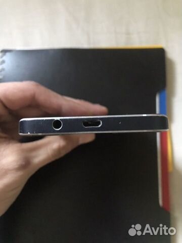 Телефон Samsung Телефон Samsung