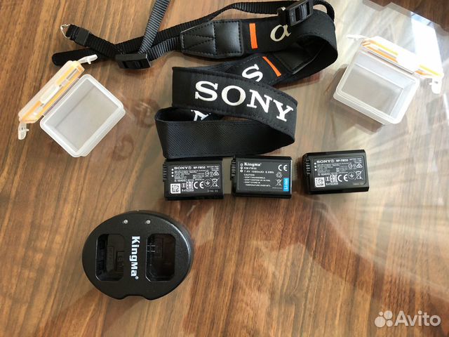 Sony a6300 Kit + 2 китайских батарейки
