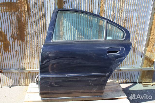 Дверь задняя левая и правая Volvo S60