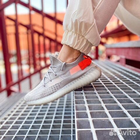 Кроссовки Adidas Yeezy Boost Кроссовки Adidas Yeezy Boost