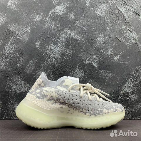 Кроссовки Adidas Yeezy Boost Кроссовки Adidas Yeezy Boost
