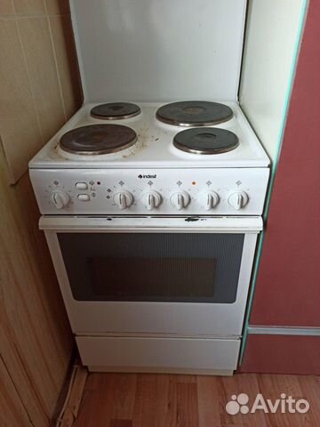 Плита Indesit (электрическая) Плита Indesit (электрическая)