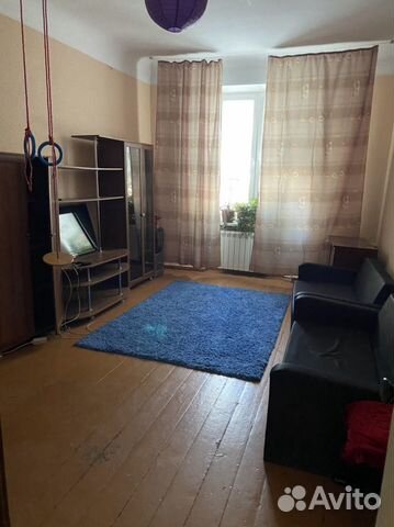 2-к квартира, 68 м², 1/4 эт.