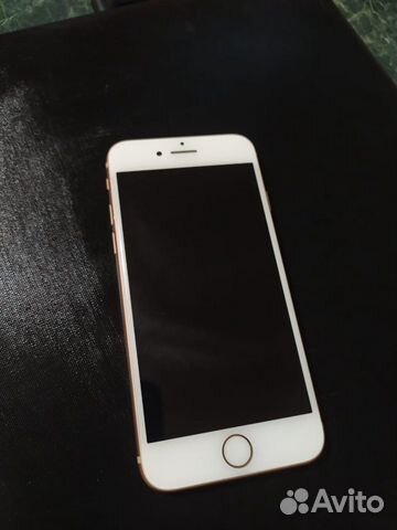 Телефон iPhone 8 64гб