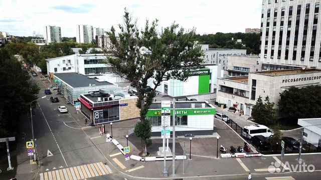 Блок рядом со входом в супермаркет, 14.1 м² Блок рядом со входом в супермаркет, 14.1 м²