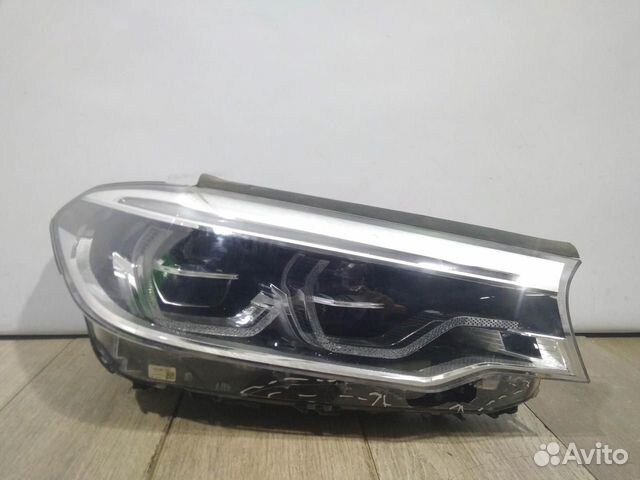 Фара лэд LED адаптив правая бу BMW 5 G30 OEM 63117