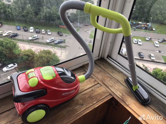 Пылесос игрушечный детский