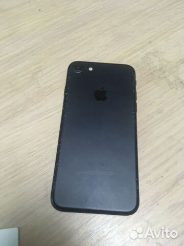 Телефон iPhone 7 Телефон iPhone 7