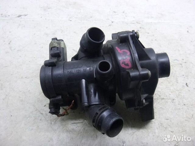 Насос водяной (помпа) audi Q5 2008