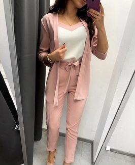 Костюм брючный