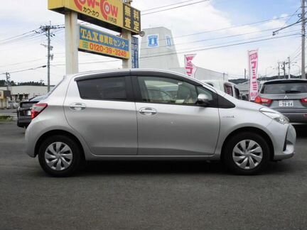 Toyota Vitz 1.5 CVT, 2017, 38 000 км