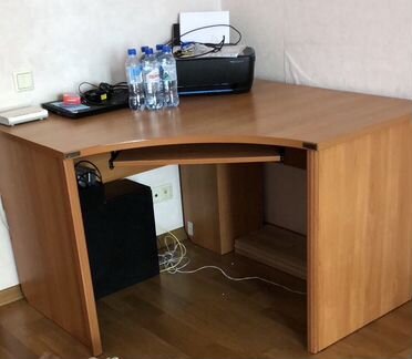 Компьютерный стол
