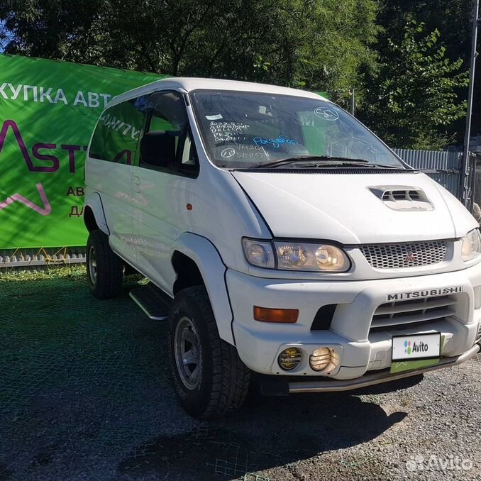 Делика автомат. Mitsubishi Delica 1998. Mitsubishi Delica 2003 год. Mitsubishi Delica 2.5DT GLX Aero Roof. Делика JAOS.