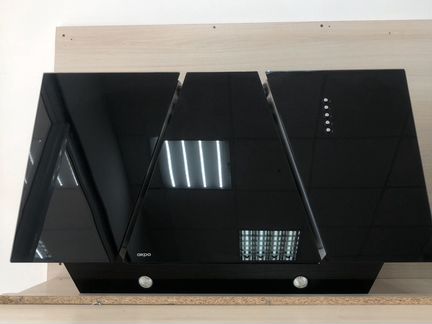 Вытяжка наклонная 90 см