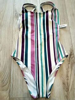 Купальник слитный новый