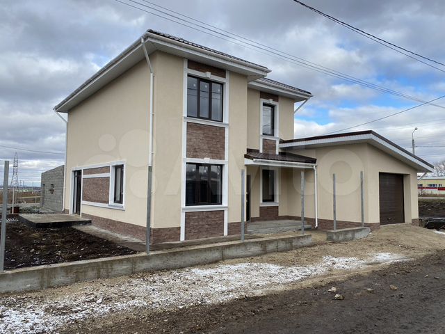 Дом 217 м² на участке 4,5 сот.