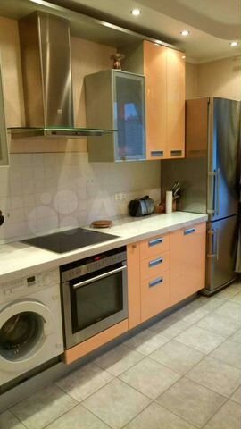 2-к. квартира, 70 м², 5/17 эт.