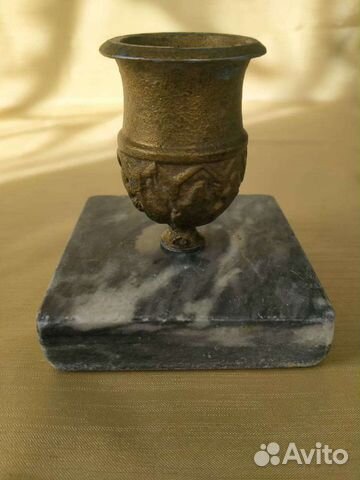 Подсвечник на одну свечу, на натуральном камне