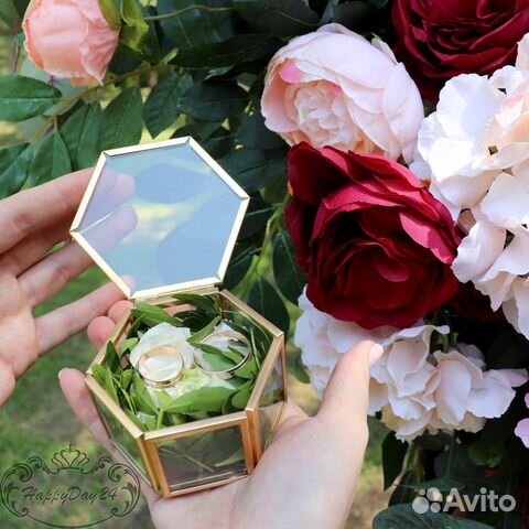 Шкатулка для колец прозрачная свадебная