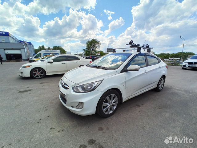 Багажник на крышу Hyundai Solaris седан